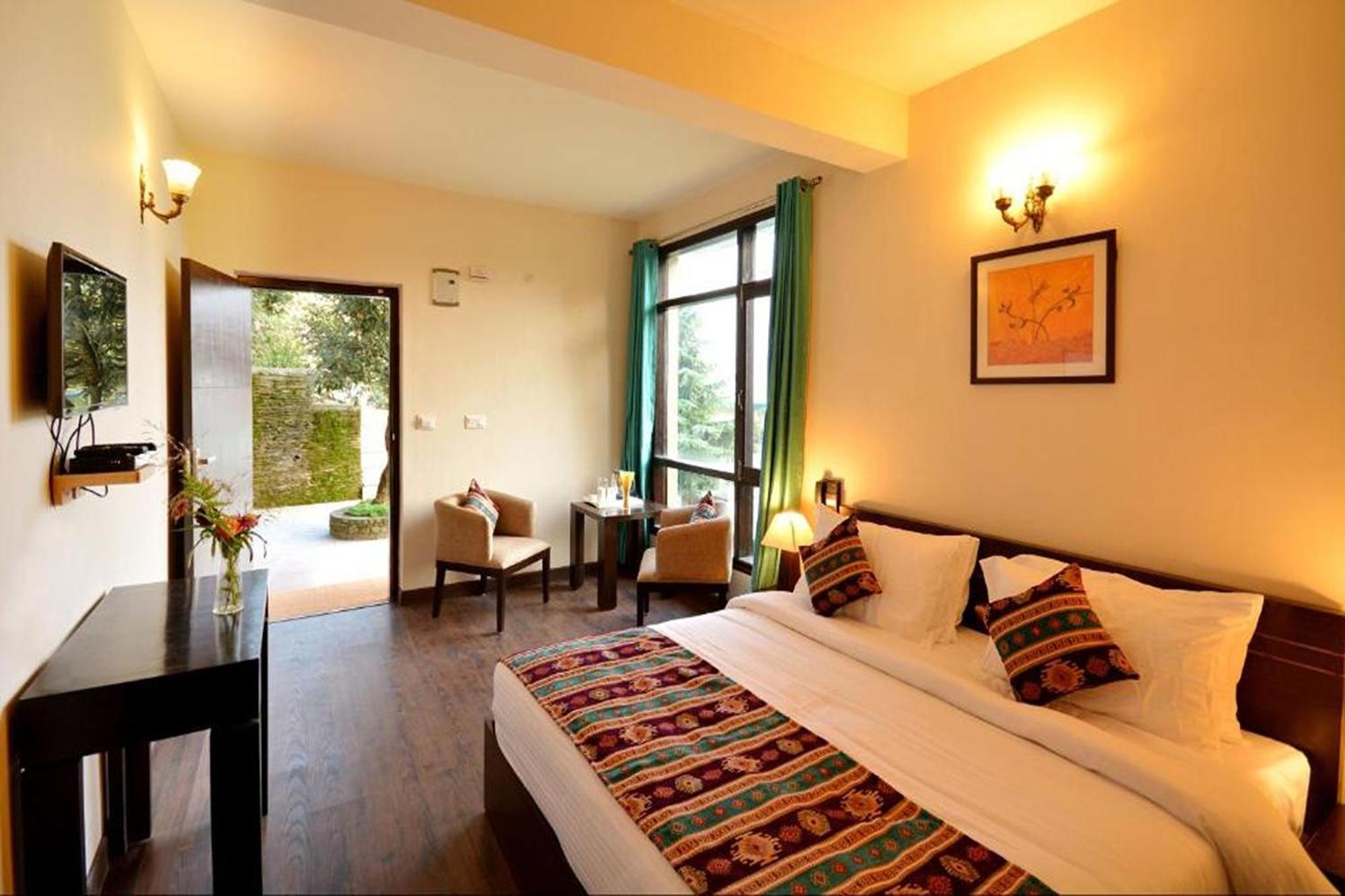 Blusalzz Escapade Anant Rasa Resort - Ranikhet Shitlakhet Buitenkant foto