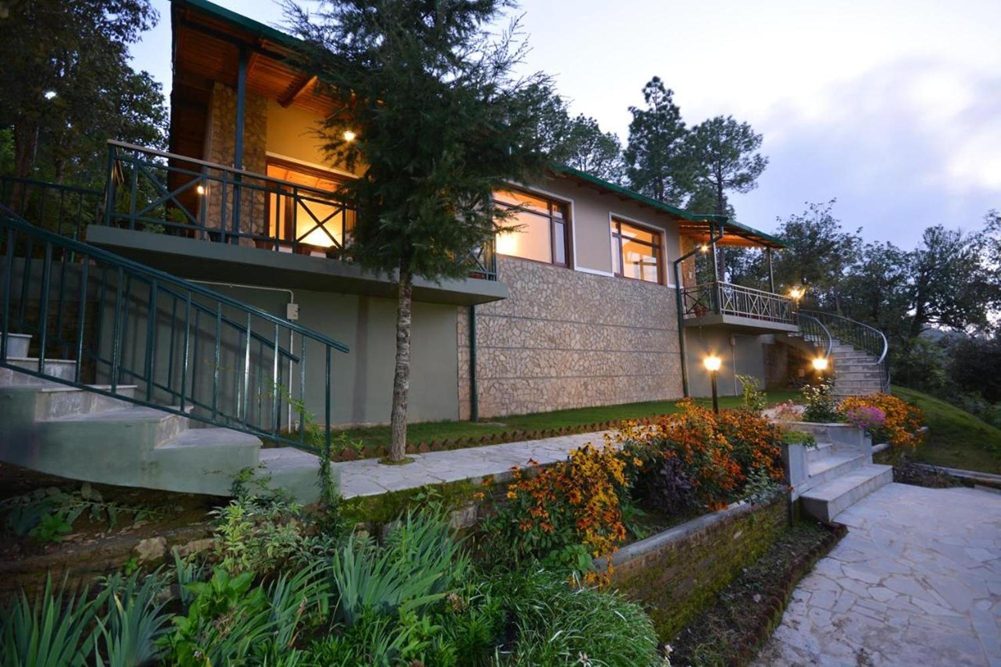 Blusalzz Escapade Anant Rasa Resort - Ranikhet Shitlakhet Buitenkant foto