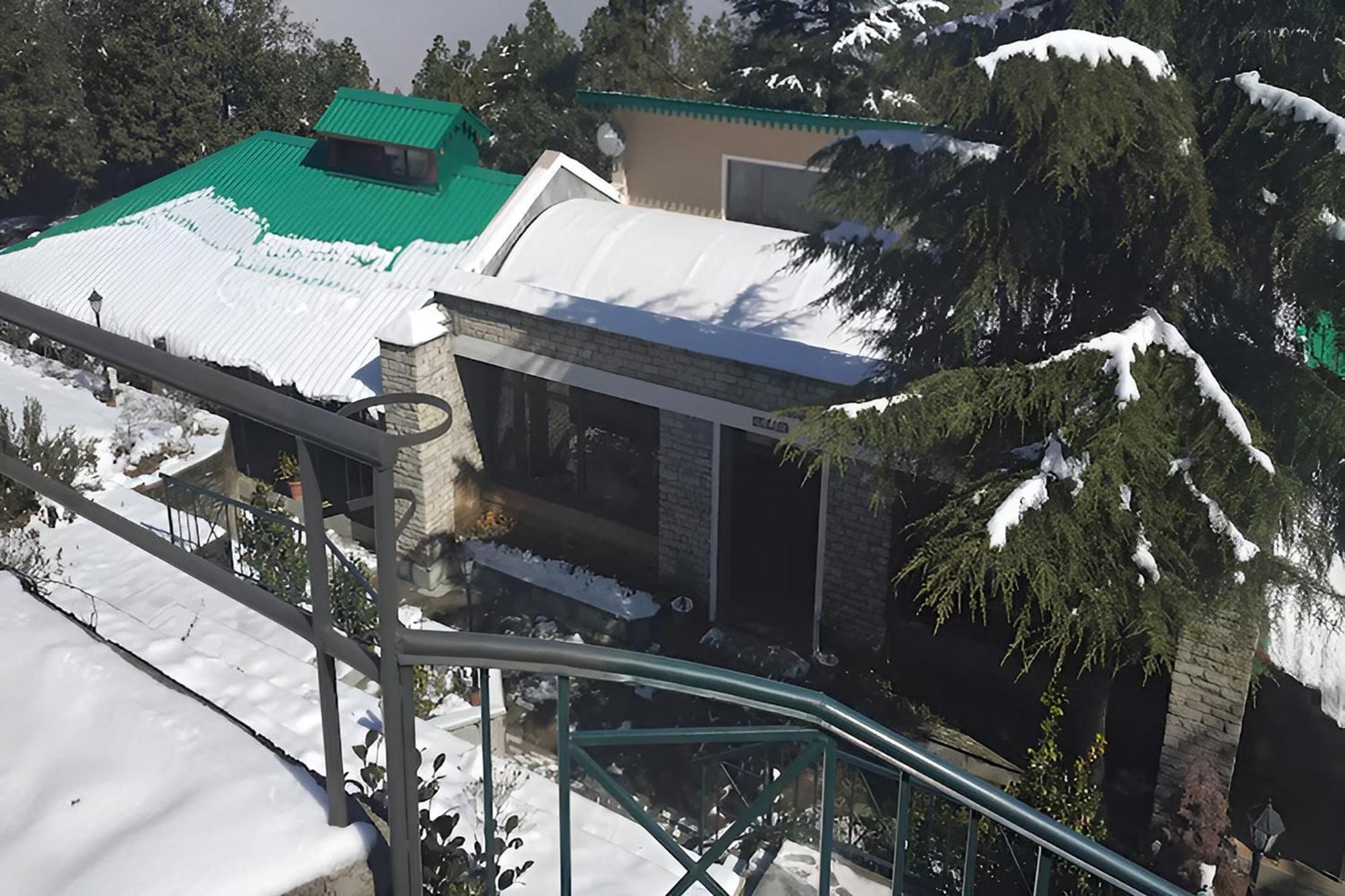 Blusalzz Escapade Anant Rasa Resort - Ranikhet Shitlakhet Buitenkant foto